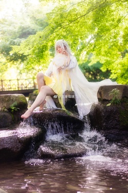 向全世界安利我的新女儿！[兔子][兔子] @镇魔曲手游 听说你们家NPC都能撩了，给我圣心安排一个？[好喜欢]　作者：@速凍喵球