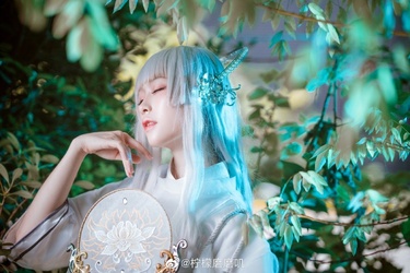 Cj3天肥来啦[羞嗒嗒]来现场跟小圣心一起试玩了游戏的小朋友快举个手[求关注]　作者：@柠檬磨磨叽